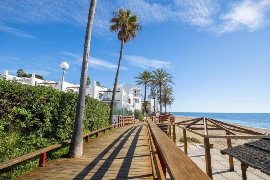 5* Stunning Golf & Sea Apartment Mijas Luaran gambar