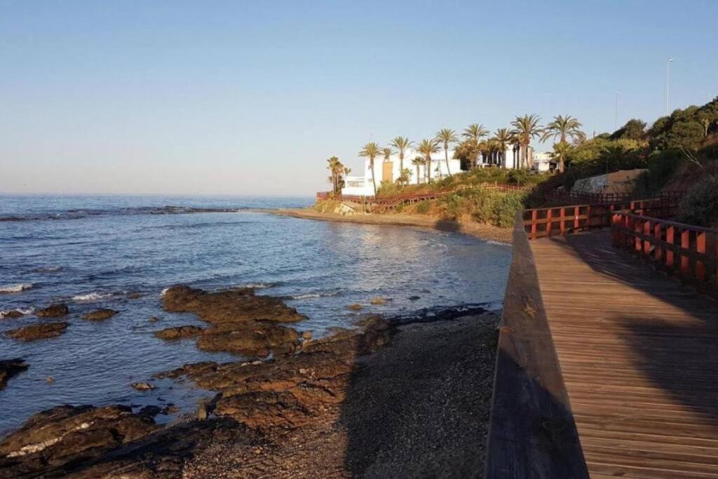 5* Stunning Golf & Sea Apartment Mijas Luaran gambar