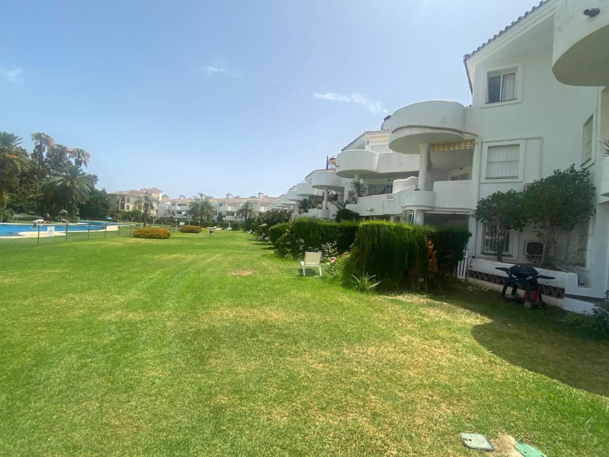 5* Stunning Golf & Sea Apartment Mijas Luaran gambar