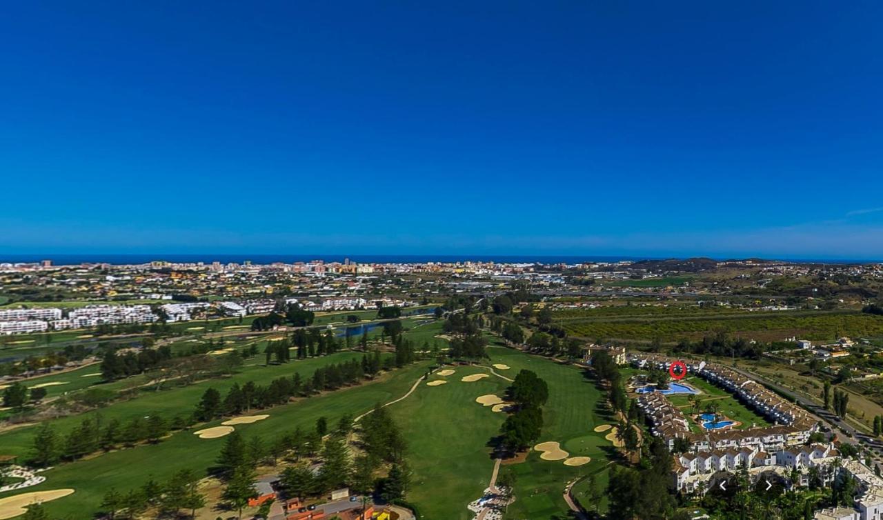5* Stunning Golf & Sea Apartment Mijas Luaran gambar